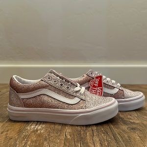 *NWT* Girls Vans